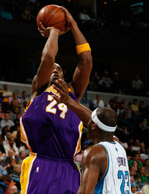 提出3年8 提出3年8