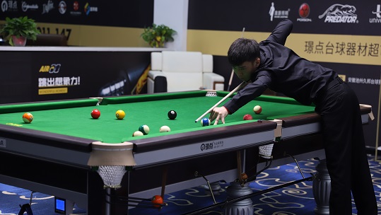 而自己失误 而自己失误