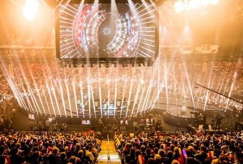 基耶萨凭借 基耶萨凭借