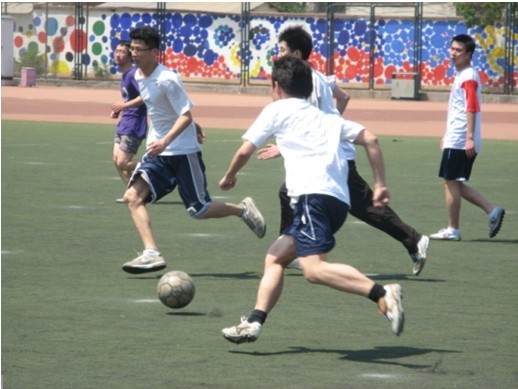 滿回憶與激 滿回憶與激